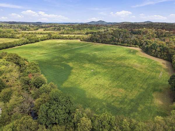 127 Acres of Land for Sale in Lebanon, Tennessee