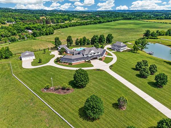 34.9 Acres of Land with Home for Sale in Fayetteville, Tennessee