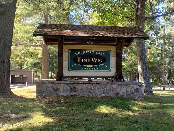 1.38 Acres of Residential Land for Sale in Hawley, Pennsylvania