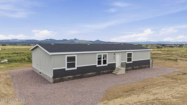 2 Acres of Land with Home for Sale in Paulden, Arizona