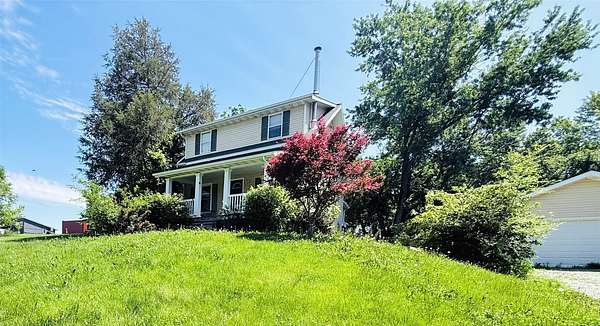 2.23 Acres of Land with Home for Sale in Albia, Iowa