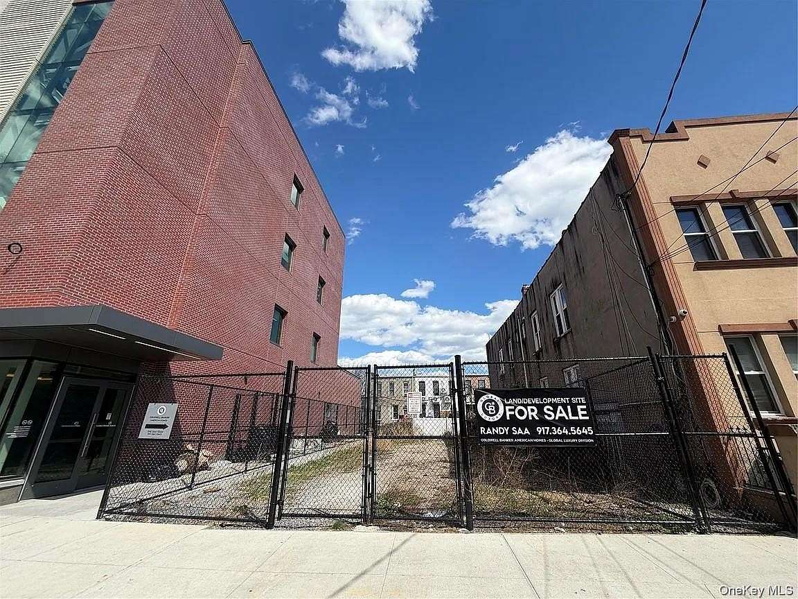 0.07 Acres of Residential Land for Sale in Brooklyn, New York