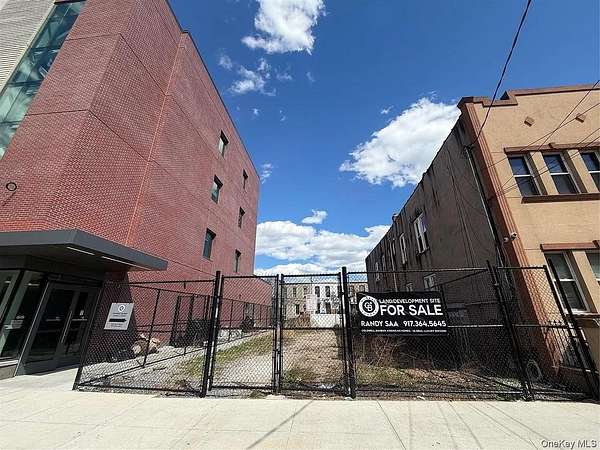 0.07 Acres of Residential Land for Sale in Brooklyn, New York