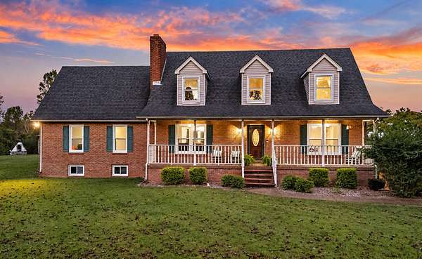 6.39 Acres of Land with Home for Sale in Fairview, Tennessee