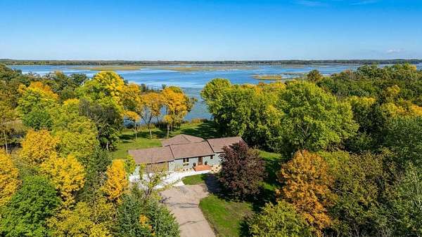 2.23 Acres of Land with Home for Sale in New London, Minnesota