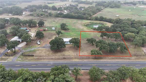 1 Acre of Residential Land for Sale in Cleburne, Texas