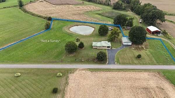 4.75 Acres of Land with Home for Sale in Huntingdon, Tennessee