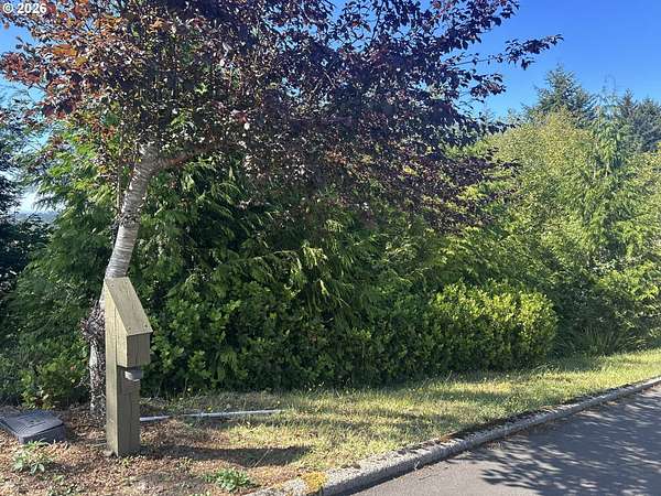 0.22 Acres of Residential Land for Sale in Florence, Oregon