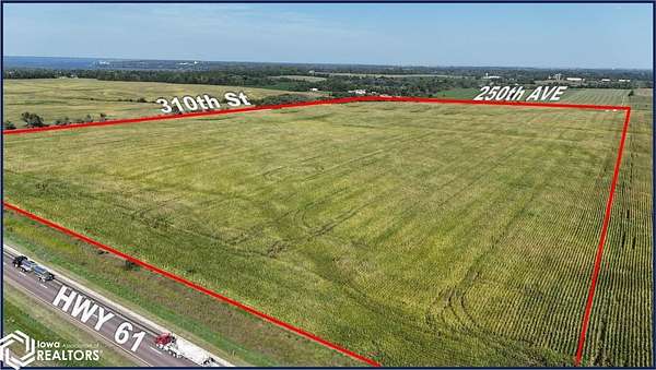 69.5 Acres of Agricultural Land for Sale in Montrose, Iowa