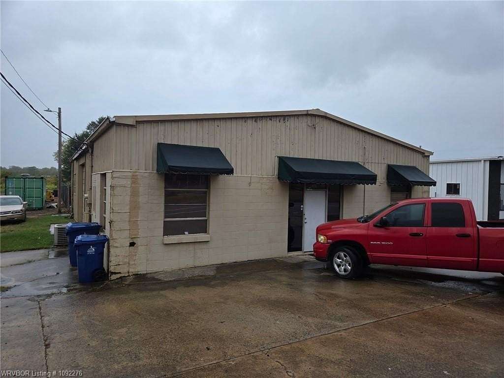 1.55 Acres of Improved Commercial Land for Sale in Fort Smith, Arkansas
