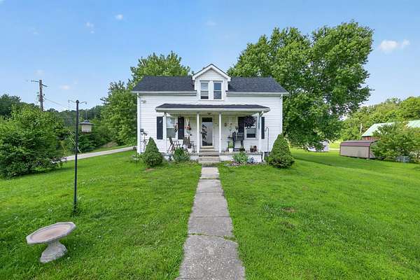 1.5 Acres of Land with Home for Sale in Stanton, Kentucky