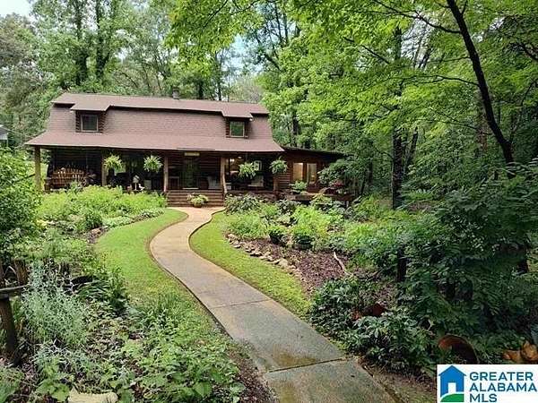 15 Acres of Land with Home for Sale in Sylacauga, Alabama
