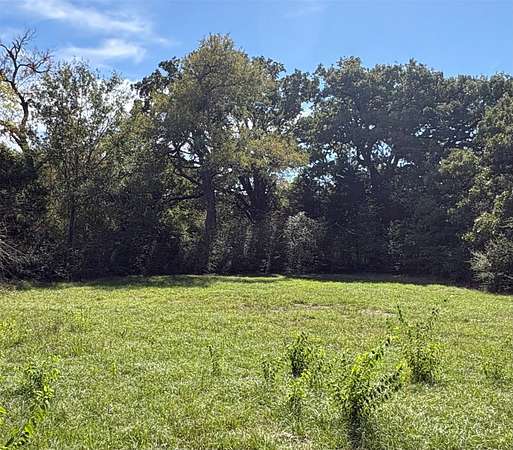 0.7 Acres of Residential Land for Sale in Commerce, Texas