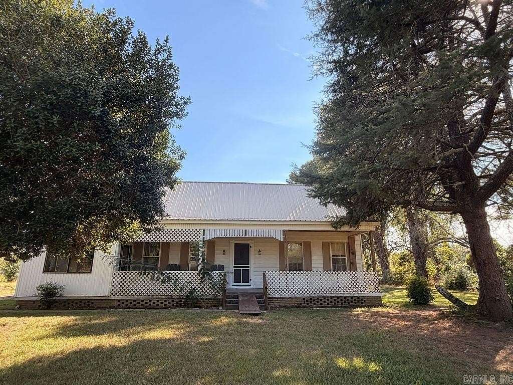 2.77 Acres of Land with Home for Sale in Prescott, Arkansas