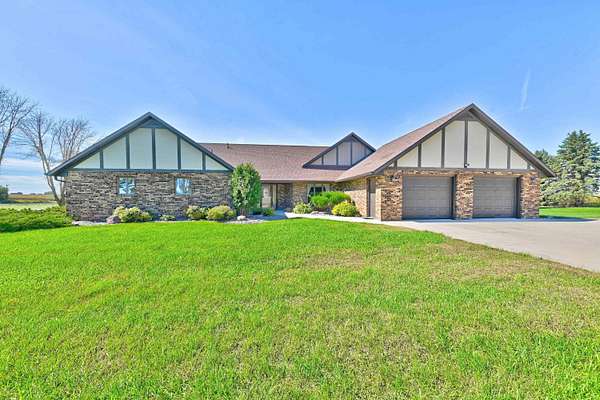 7.12 Acres of Land with Home for Sale in Ruthven, Iowa
