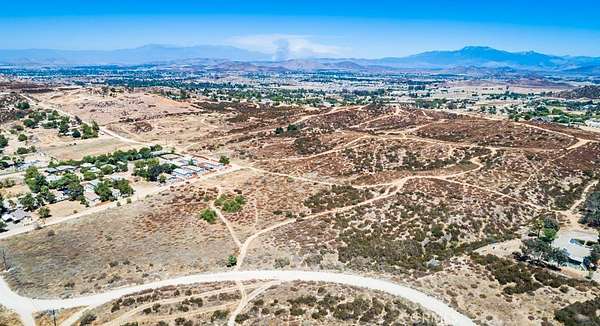 5.58 Acres of Residential Land for Sale in Wildomar, California