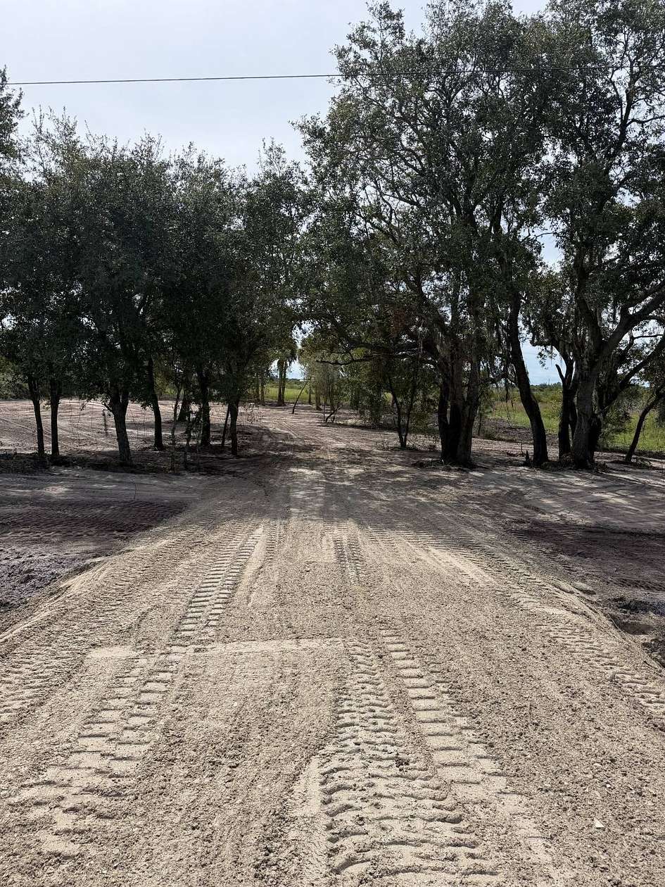 1.25 Acres of Residential Land for Sale in Okeechobee, Florida