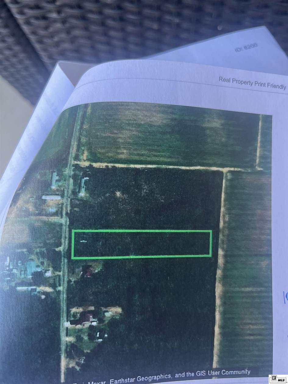 1.86 Acres of Land for Sale in Oak Ridge, Louisiana