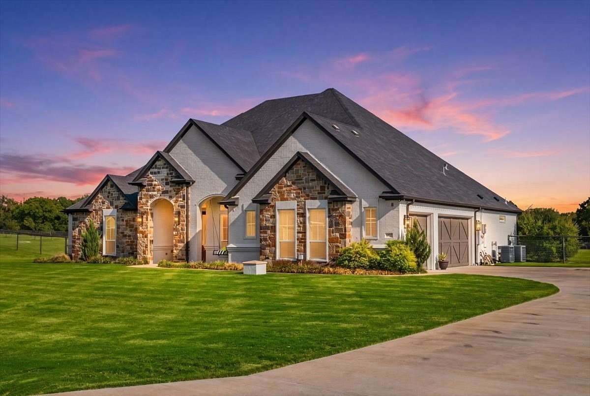 2 Acres of Land with Home for Sale in Weatherford, Texas