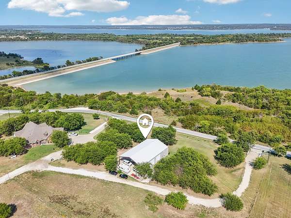 11.9 Acres of Land with Home for Sale in Valley View, Texas