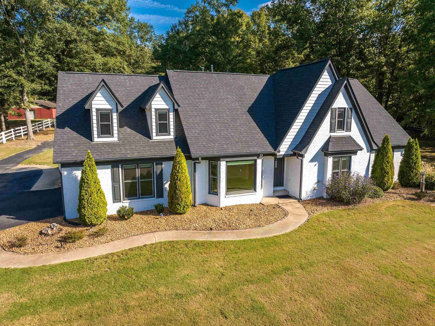 2.2 Acres of Land with Home for Sale in Collierville, Tennessee