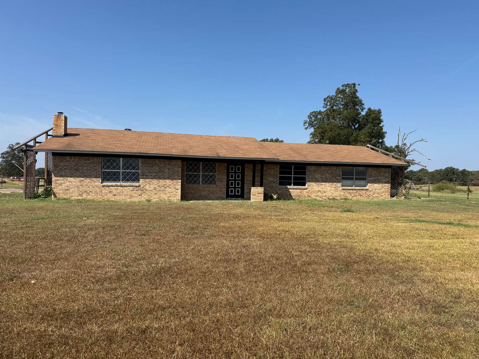 15 Acres of Land with Home for Sale in De Kalb, Texas