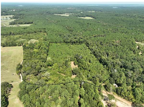 12 Acres of Land with Home for Sale in Douglassville, Texas