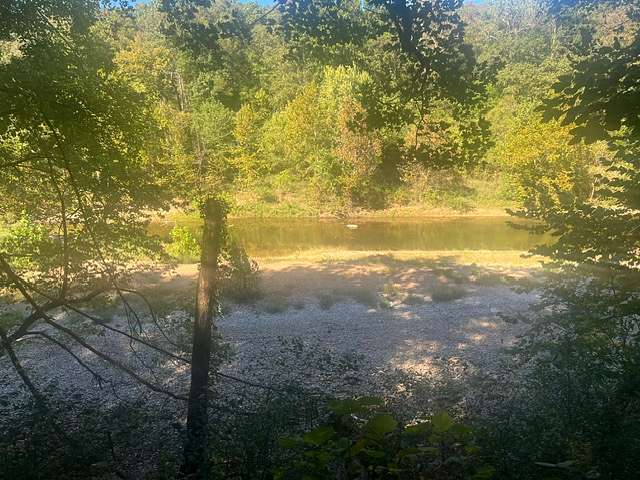 5 Acres of Agricultural Land for Sale in Flippin, Arkansas