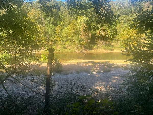 5 Acres of Agricultural Land for Sale in Flippin, Arkansas