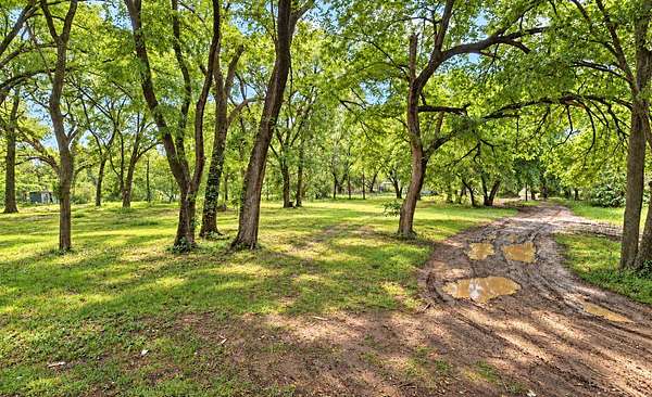 0.7 Acres of Residential Land for Sale in Burleson, Texas