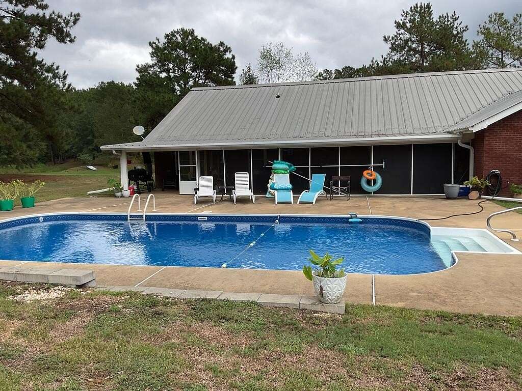 4.67 Acres of Land with Home for Sale in Luverne, Alabama