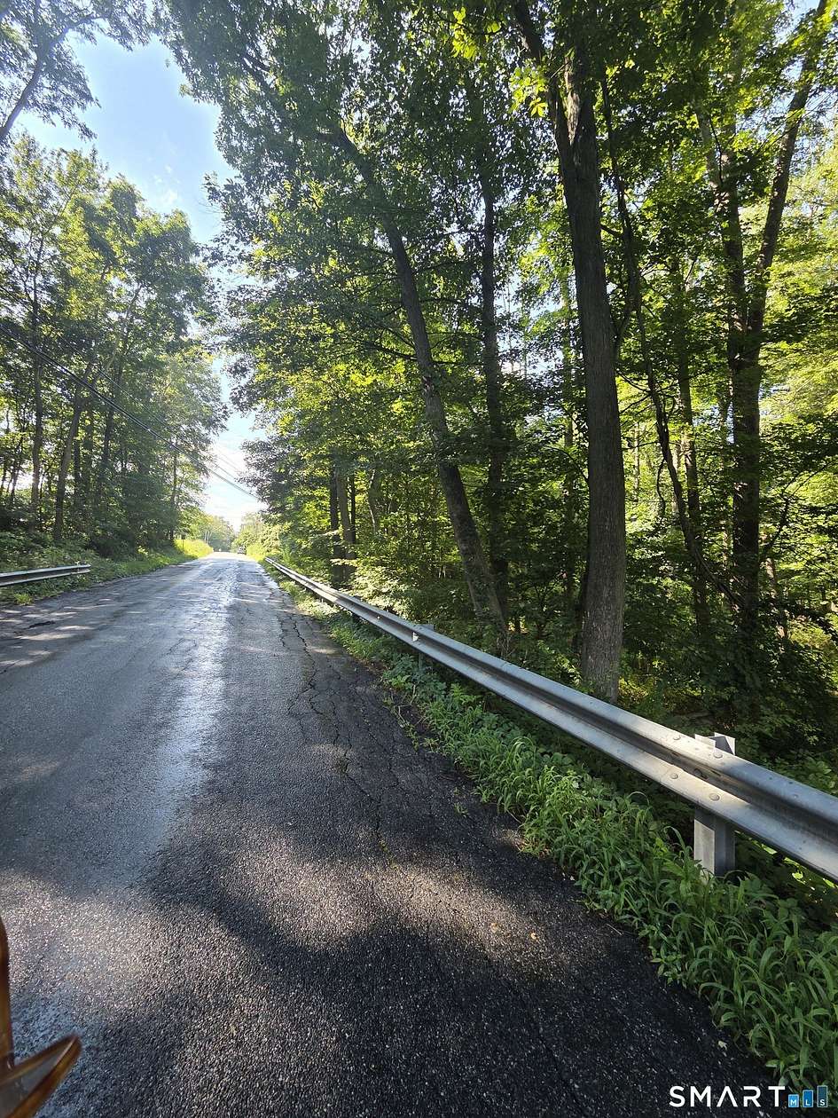 16.8 Acres of Land for Sale in Canterbury, Connecticut