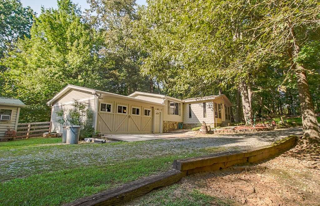 2.85 Acres of Land with Home for Sale in Ellijay, Georgia