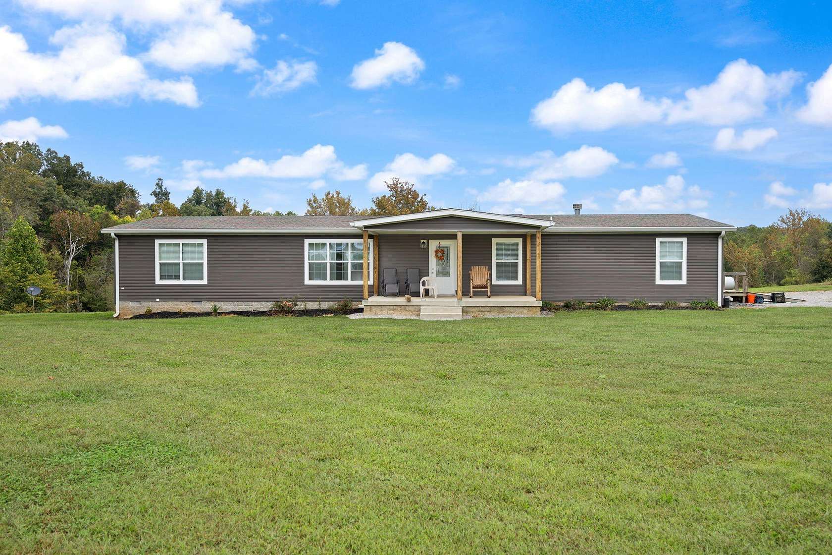 2 Acres of Land with Home for Sale in Albany, Kentucky