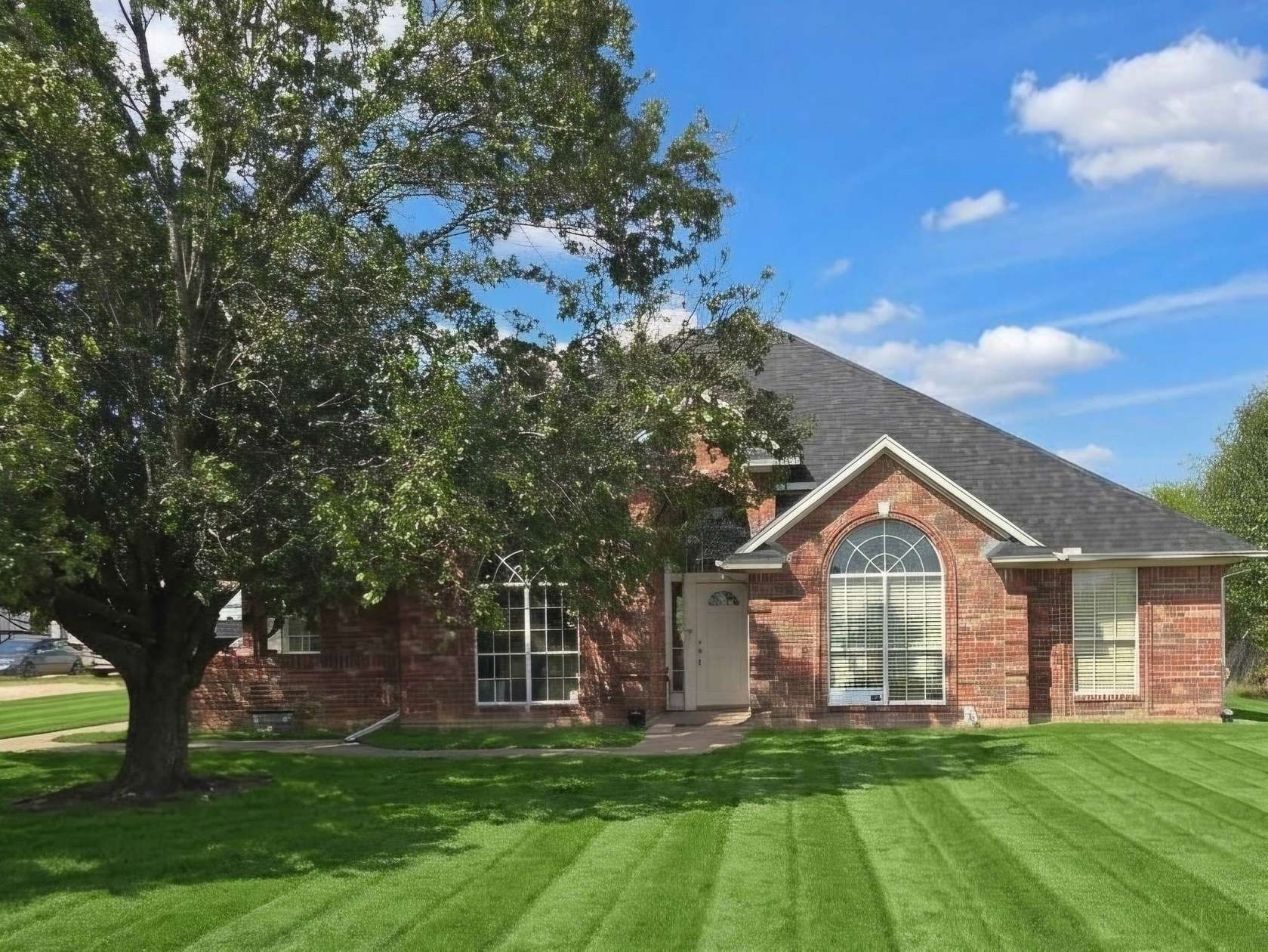 17 Acres of Land with Home for Sale in Lone Oak, Texas