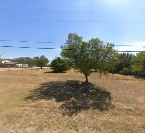 2.9 Acres of Land with Home for Sale in Bruceville-Eddy, Texas