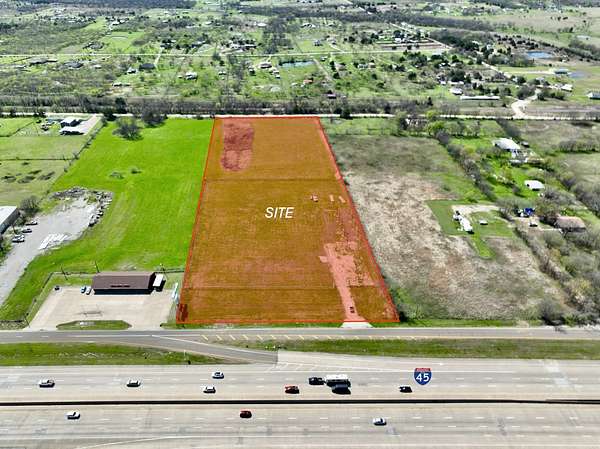 8 Acres of Commercial Land for Sale in Rice, Texas