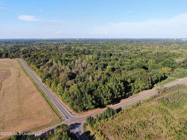 14.4 Acres of Land for Sale in Nesbit, Mississippi