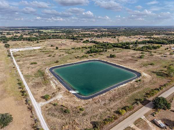 81 Acres of Agricultural & Residential Land for Sale in Decatur, Texas