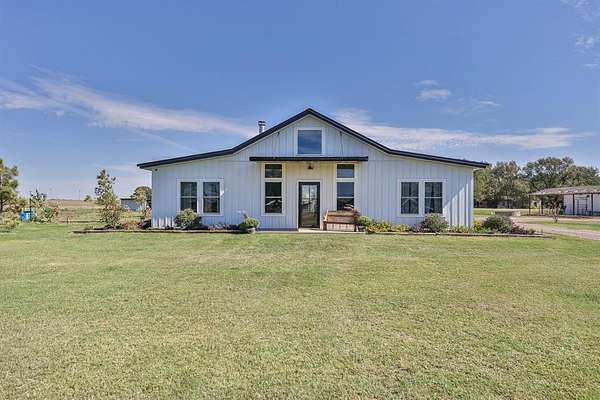 3.4 Acres of Land with Home for Sale in Dacoma, Oklahoma