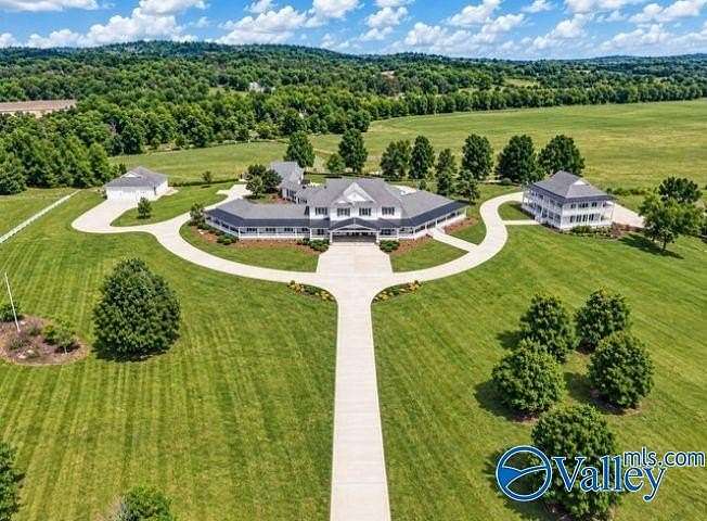 34.9 Acres of Land with Home for Sale in Fayetteville, Tennessee