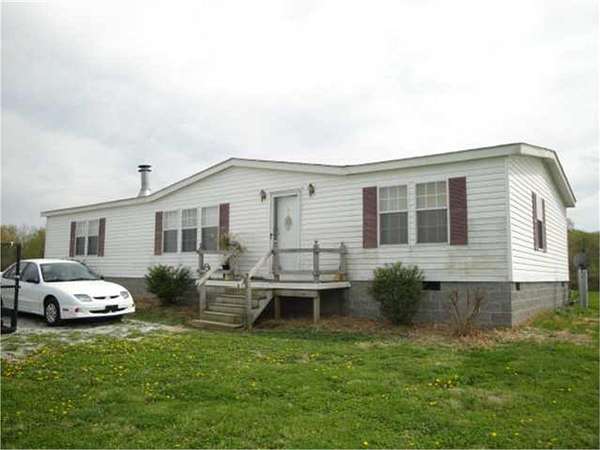 2 Acres of Land with Home for Sale in Smiths Grove, Kentucky