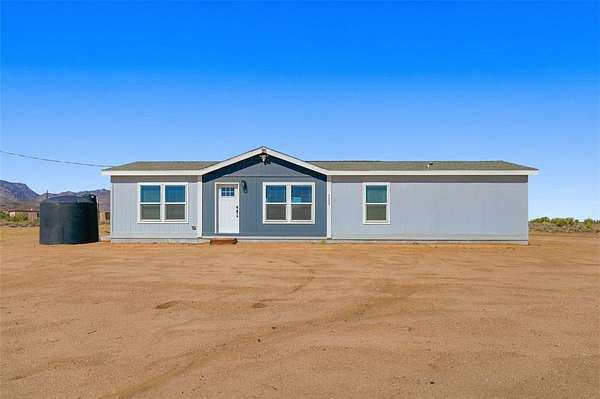 2.14 Acres of Improved Mixed-Use Land for Sale in Kingman, Arizona