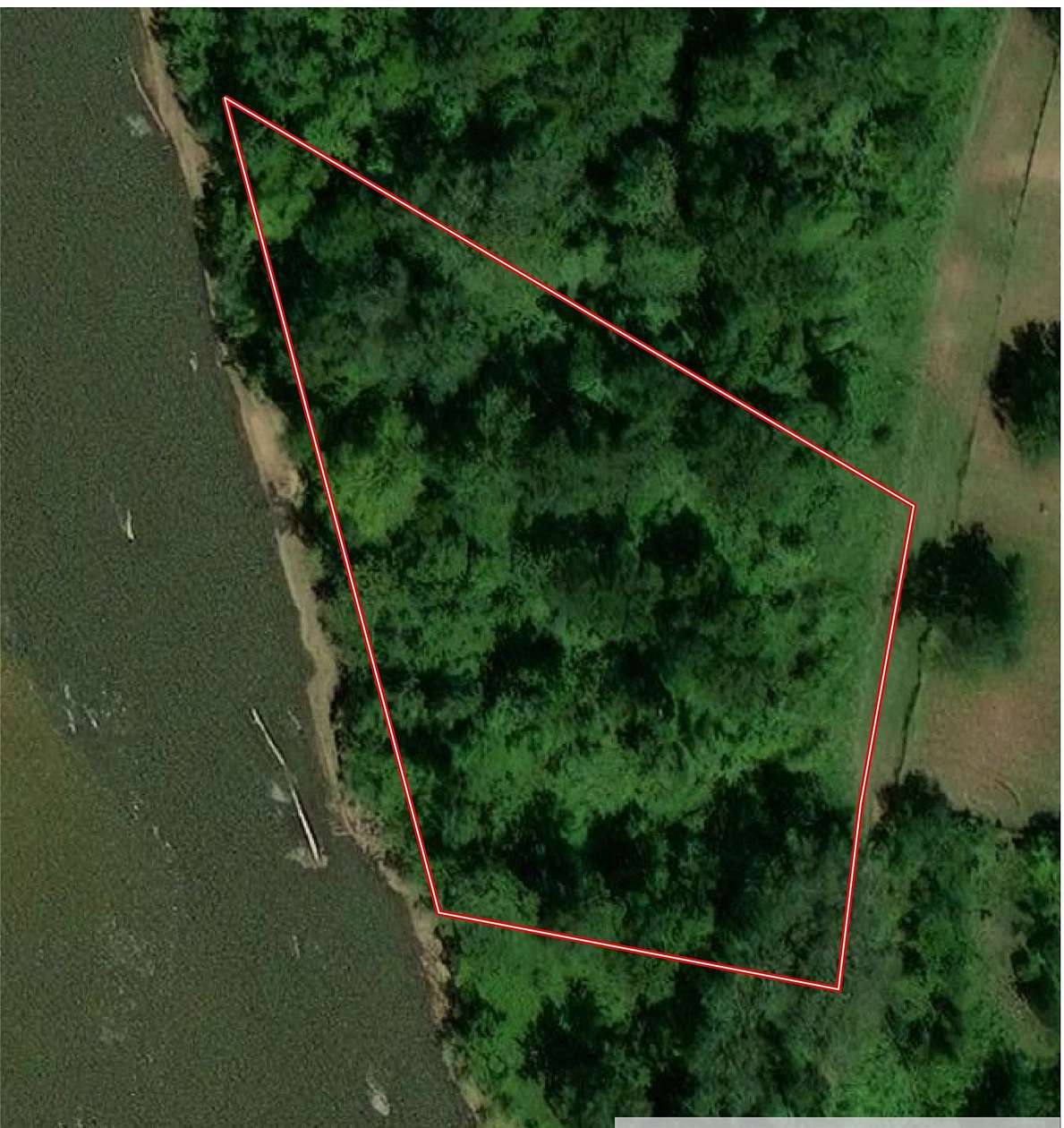 1.5 Acres of Land for Sale in Hooks, Texas