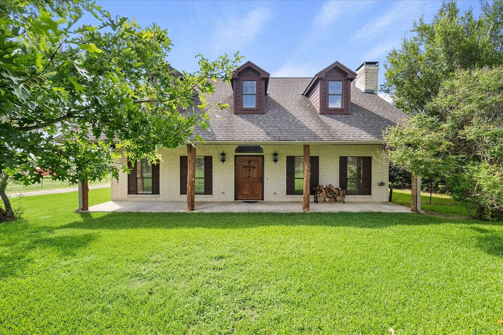 25.7 Acres of Land with Home for Sale in Poetry, Texas
