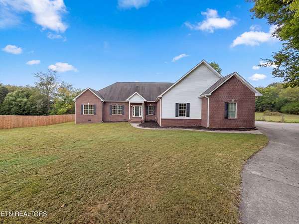 1.62 Acres of Land with Home for Sale in Lenoir City, Tennessee