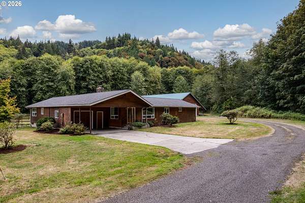 4.52 Acres of Land with Home for Sale in Clatskanie, Oregon