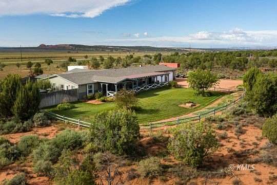 10.3 Acres of Land with Home for Sale in Kanab, Utah