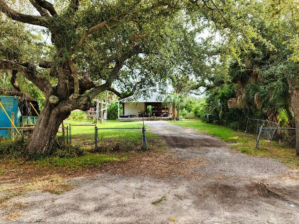 0.25 Acres of Residential Land for Sale in Cedar Key, Florida
