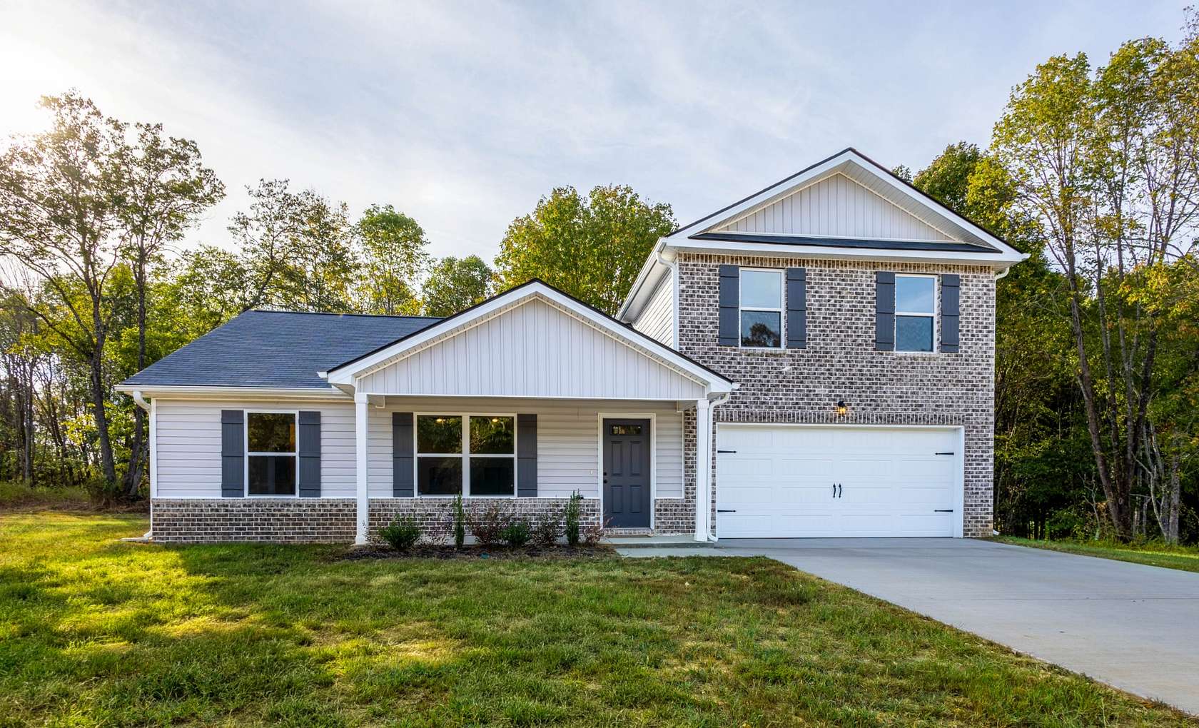 1.52 Acres of Land with Home for Sale in Dickson, Tennessee